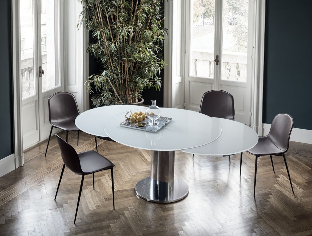 Extending glass dining table deals and chairs clearance